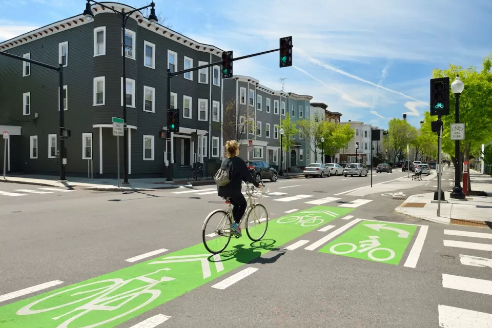 Bright Green Bike Lanes Designed to Reduce Accidents