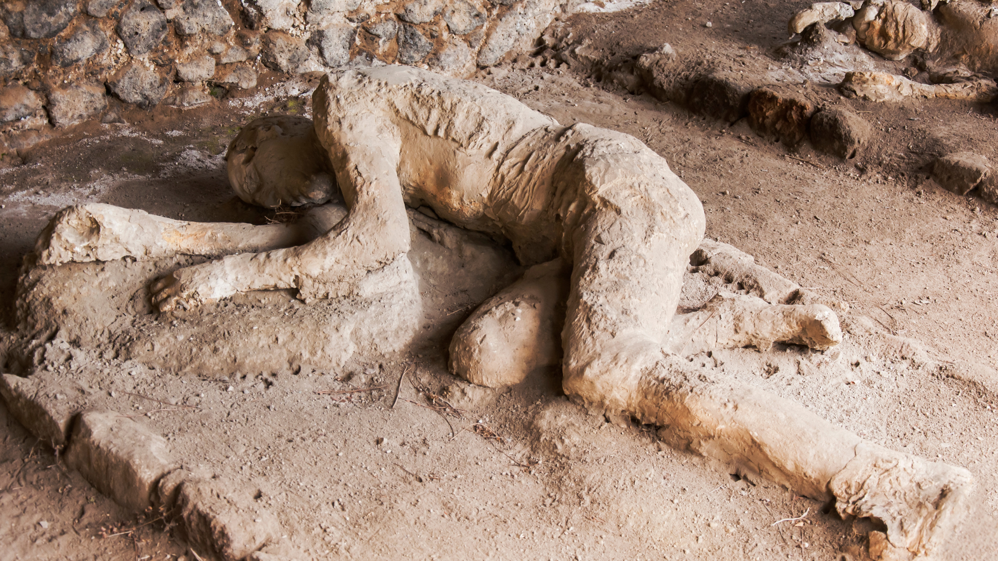 Pompeii Victims’ Wool Clothing May Help Reconsider the Eruption Timeline
