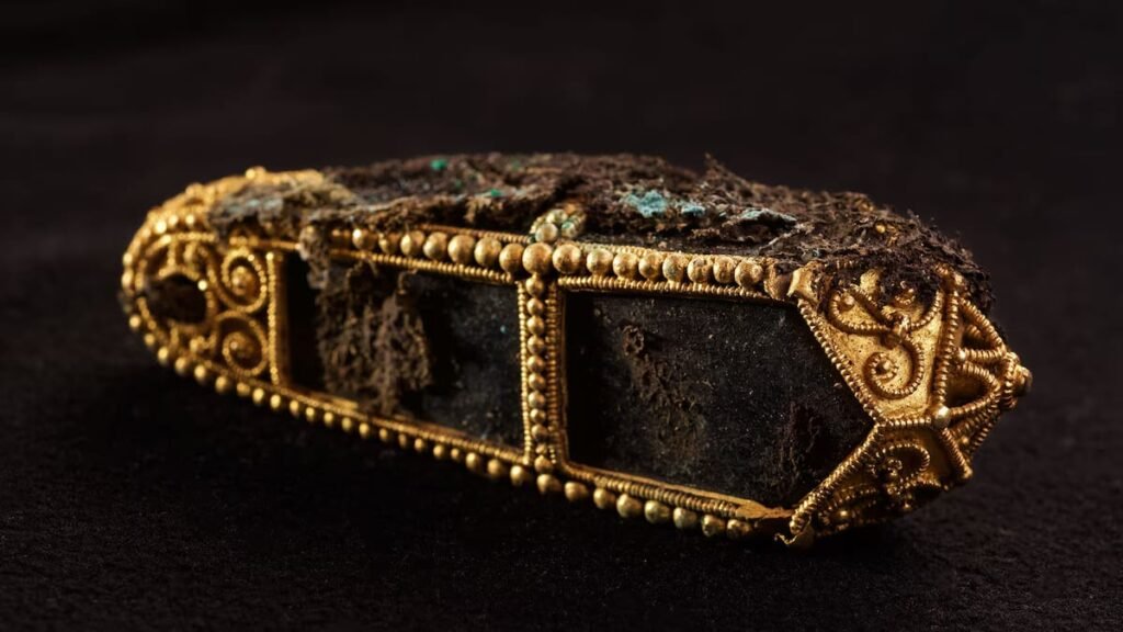 Gold Pendant Discovery Could Trace the Earliest Movements of the Viking Great Army 1 Gold Pendant Discovery