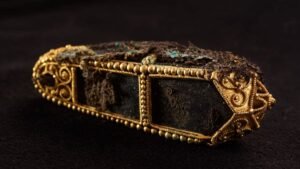 Gold Pendant Discovery