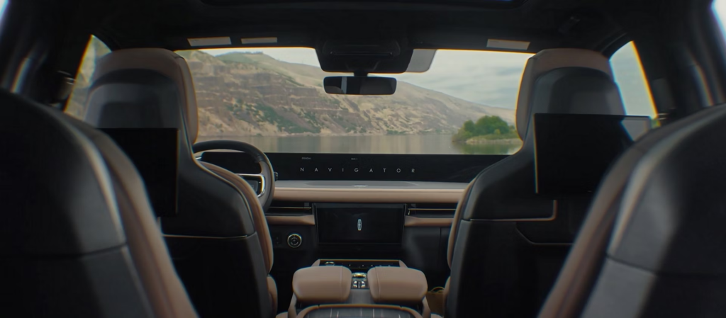 Interior Design and Seating Arrangement in 2026 Lincoln Navigator